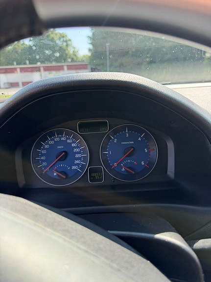 Volvo S40 4 of 5