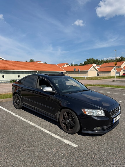 Volvo S40 3 of 5