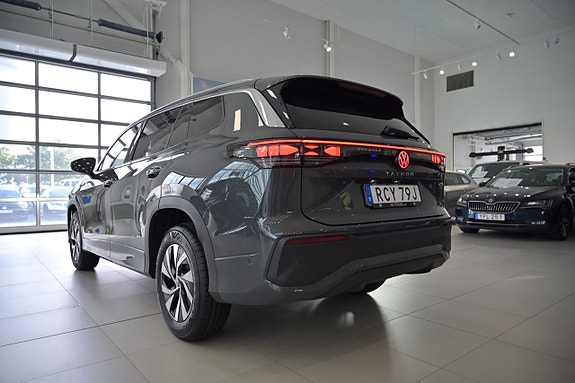 Volkswagen Tayron 8 of 26