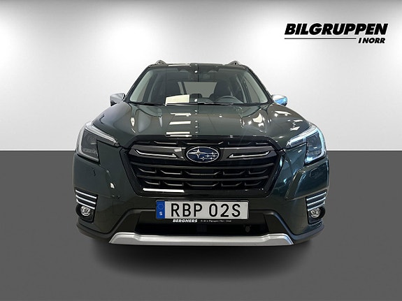 Subaru Forester 2 of 18