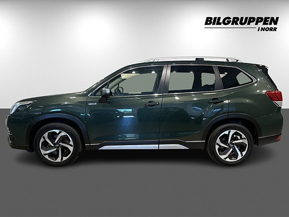 Subaru Forester 4 of 18