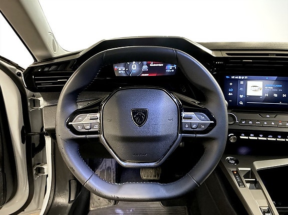 Peugeot 308 SW 7 of 19