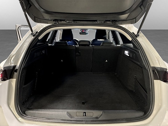 Peugeot 308 SW 19 of 19