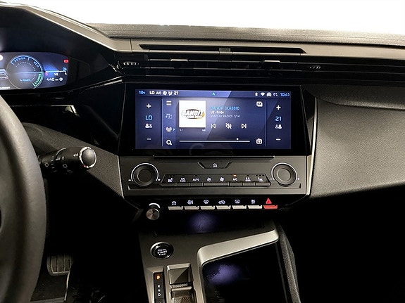 Peugeot 308 SW 12 of 19