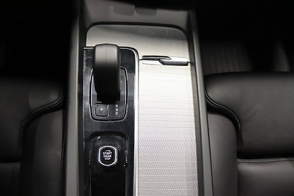 Volvo V60 Cross Country 20 of 30
