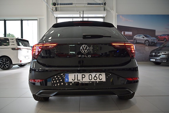 Volkswagen Polo 9 of 24