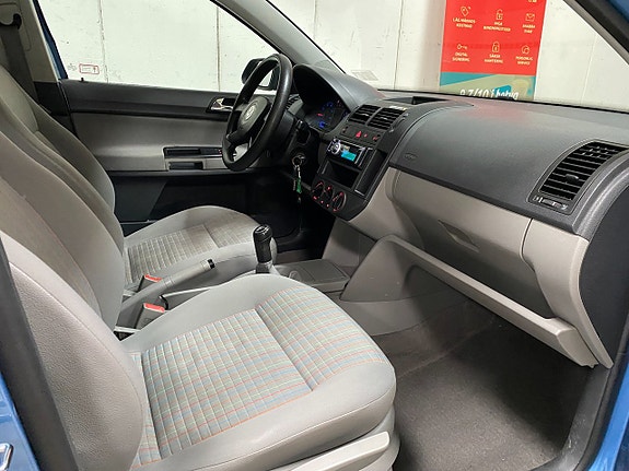 Volkswagen Polo 9 of 12