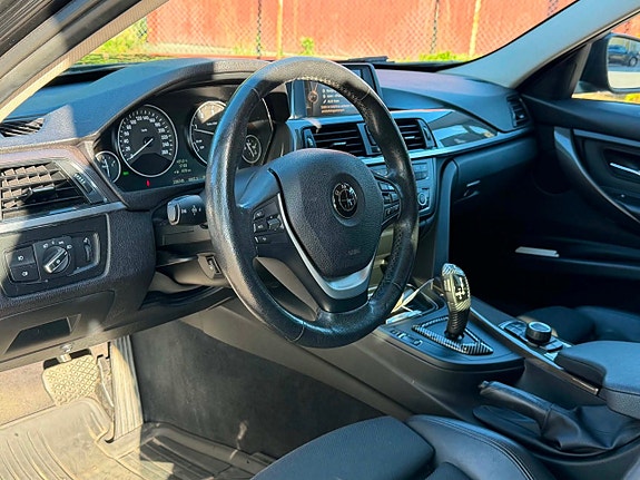 BMW 320d 9 of 13