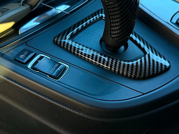 BMW 320d 11 of 13