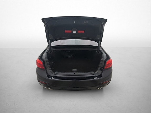 BMW 530e 8 of 30