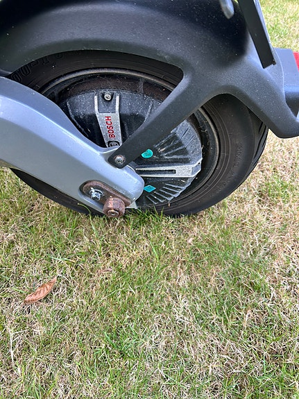 NIU M1 Pro 2 of 4