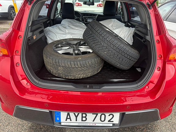 Toyota Auris 5 of 5