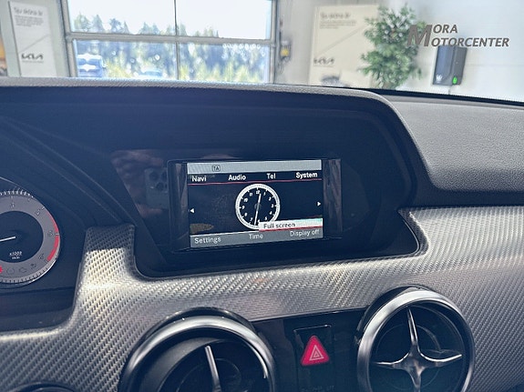 Mercedes-Benz GLK220 11 of 14