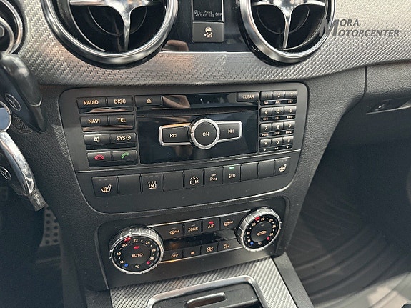 Mercedes-Benz GLK220 13 of 14