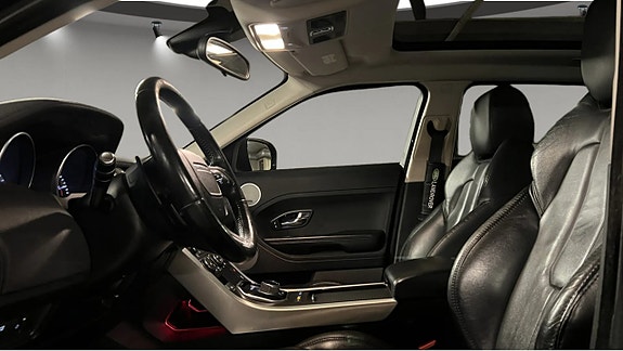 Land Rover Range Rover Evoque 5 of 8