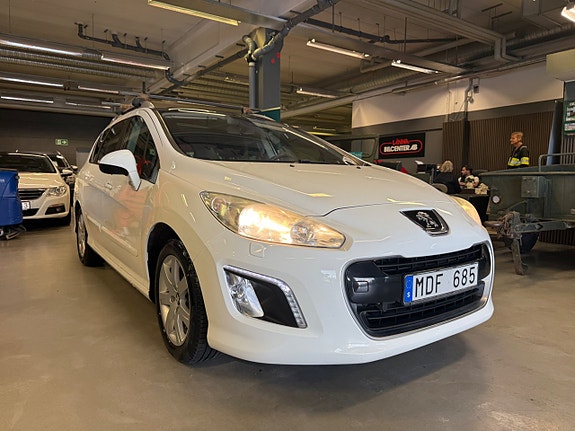 Peugeot 308 SW 5 of 21