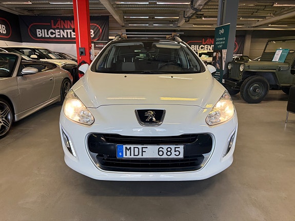 Peugeot 308 SW 4 of 21
