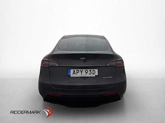 Tesla Model Y 6 of 30