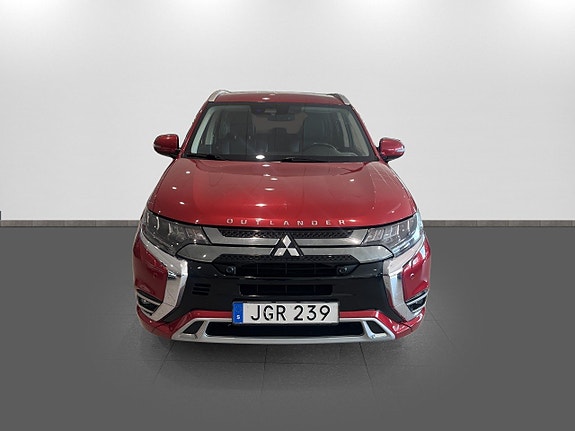 Mitsubishi Outlander 2 of 12