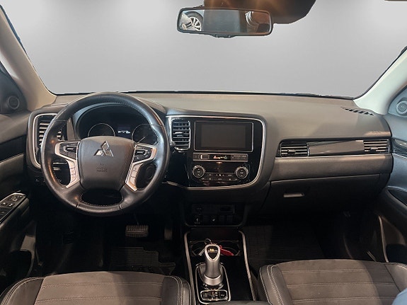 Mitsubishi Outlander 6 of 12