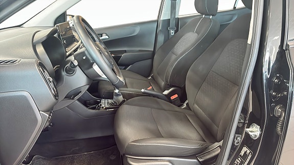 Kia Picanto 10 of 12