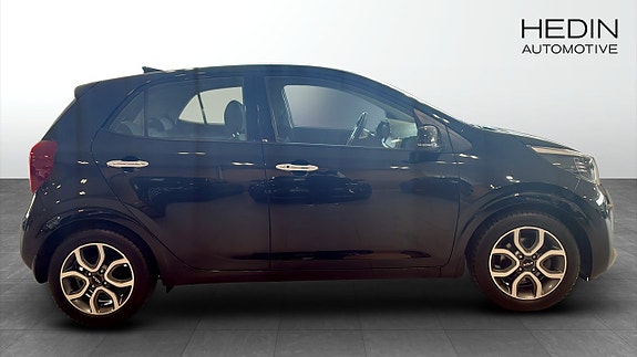 Kia Picanto 6 of 12
