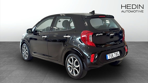 Kia Picanto 3 of 12