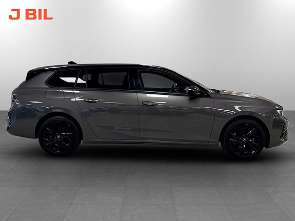 Opel Astra 14 of 16
