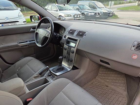 Volvo V50 7 of 14