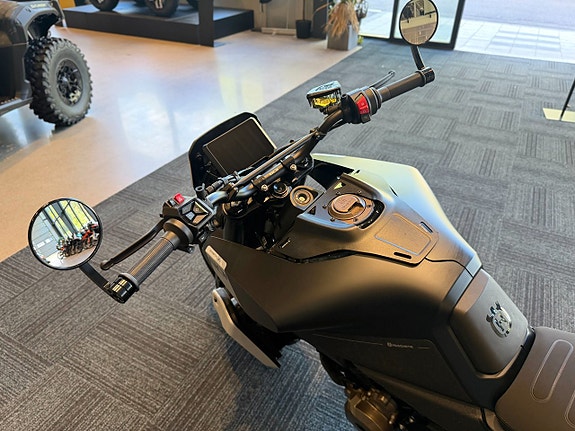 Husqvarna Svartpilen 801 0% ränta 38mån 8 of 8