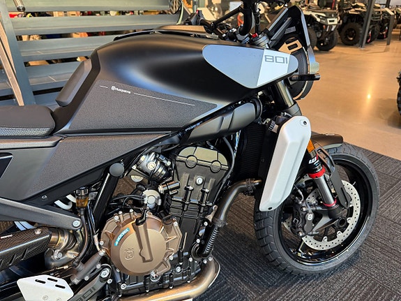 Husqvarna Svartpilen 801 0% ränta 38mån 6 of 8