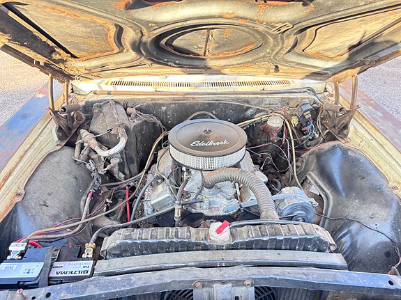 Chevrolet Impala 7 of 9