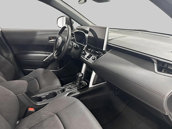 Toyota Corolla Cross 10 of 19