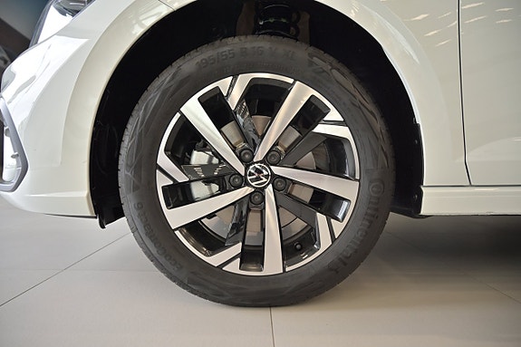 Volkswagen Polo 11 of 24