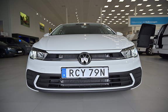 Volkswagen Polo 3 of 24