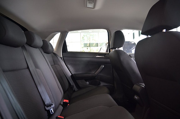 Volkswagen Polo 22 of 24