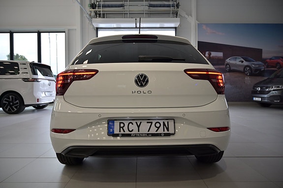 Volkswagen Polo 9 of 24