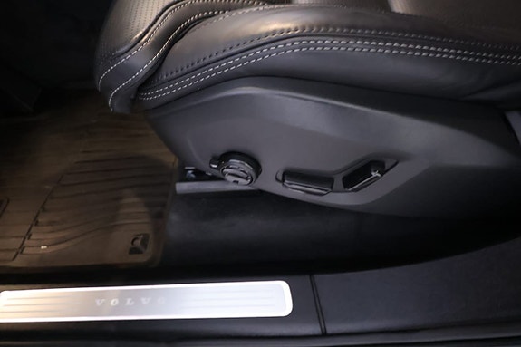Volvo XC90 22 of 25