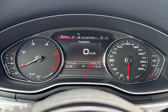Audi A4 15 of 25