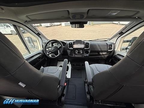 Adria Coral SELECT 670 SL *140HP*35L 6 of 15