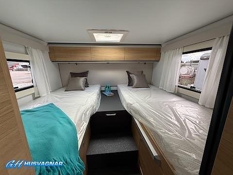 Adria Coral SELECT 670 SL *140HP*35L 11 of 15