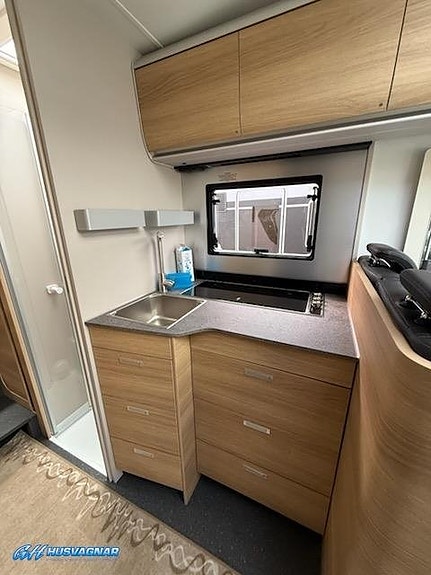 Adria Coral SELECT 670 SL *140HP*35L 9 of 15