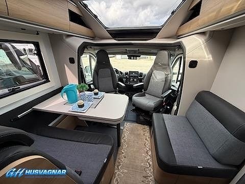 Adria Coral SELECT 670 SL *140HP*35L 7 of 15