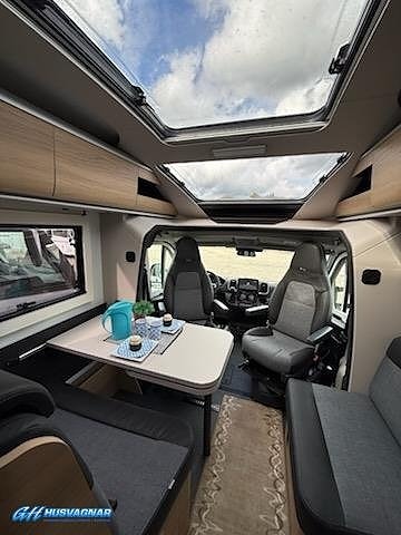 Adria Coral SELECT 670 SL *140HP*35L 8 of 15