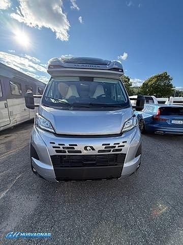 Adria MATRIX SUPREME 670 SL *140HP *43H 2 of 15