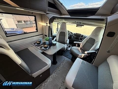 Adria MATRIX SUPREME 670 SL *140HP *43H 9 of 15