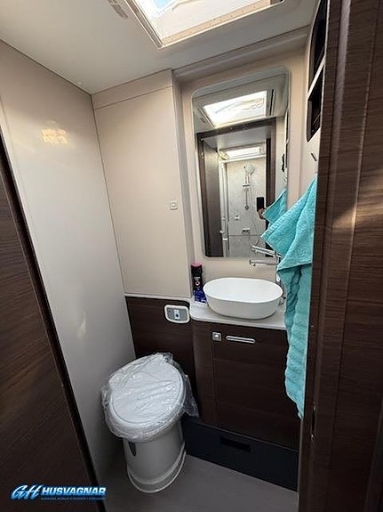 Adria MATRIX SUPREME 670 SL *140HP *43H 13 of 15