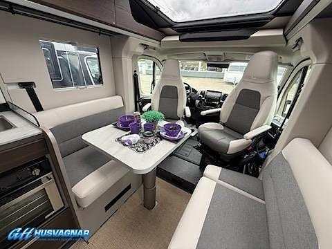 Adria COMPACT SUPREME DL* 6E*140HP*35L 7 of 14