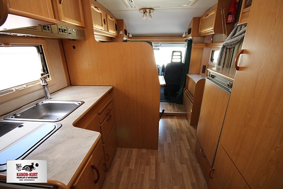 Kabe Travel Master HI 8 of 15