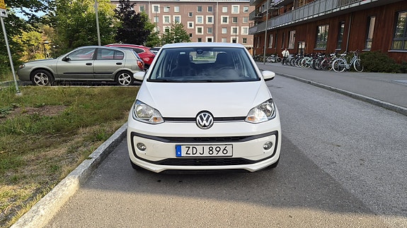 Volkswagen UP! 8 of 11